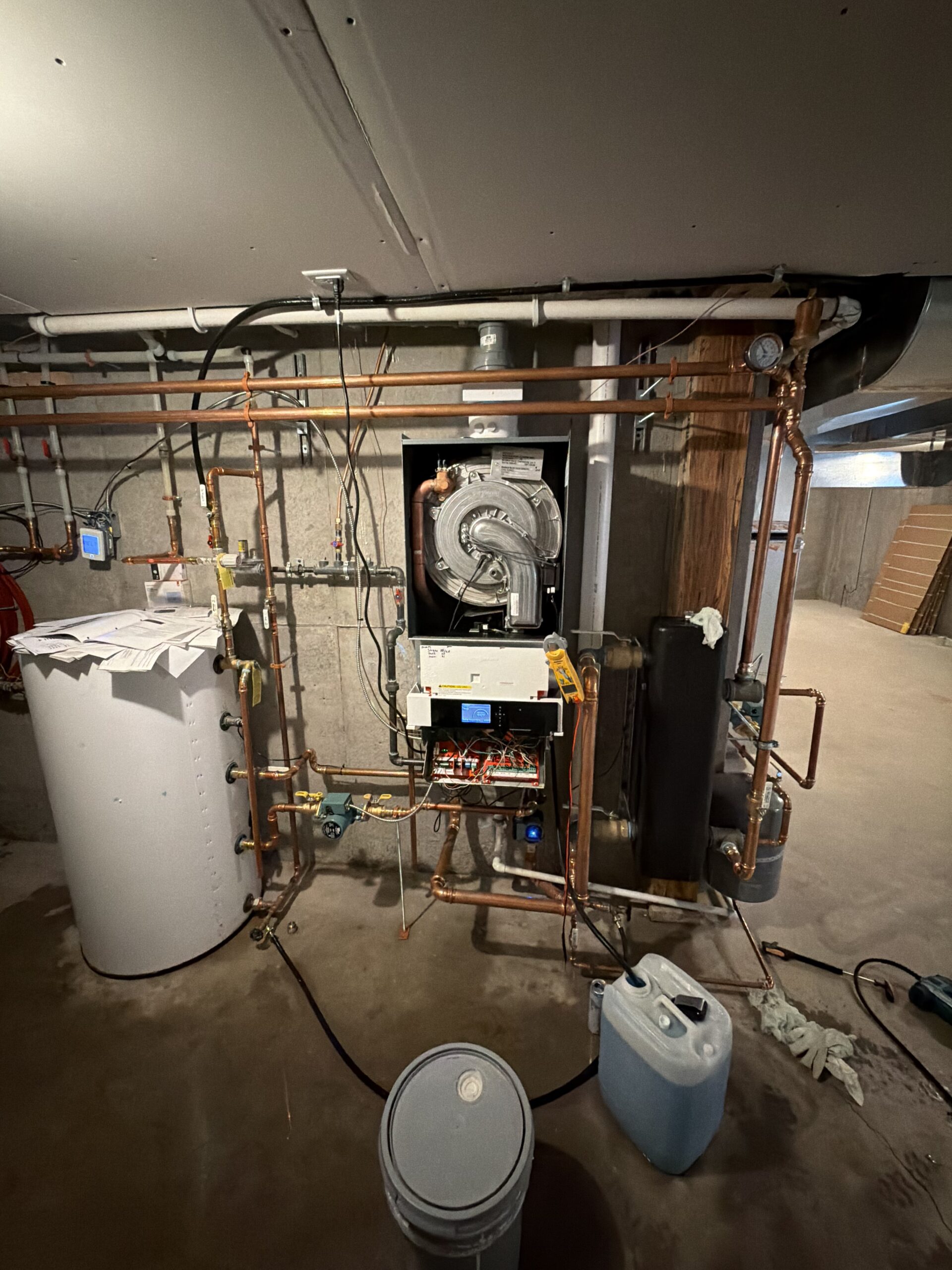 Prolific Mechanical HVAC technician discussing service with a homeowner